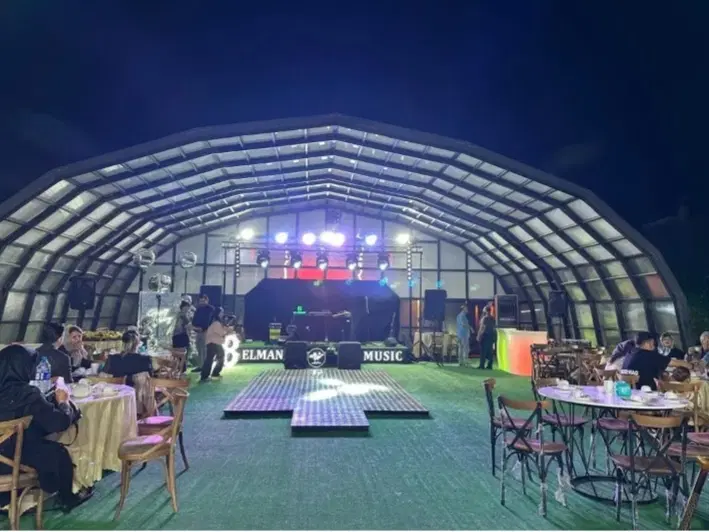 اجاره برای رستوران و روف گاردن