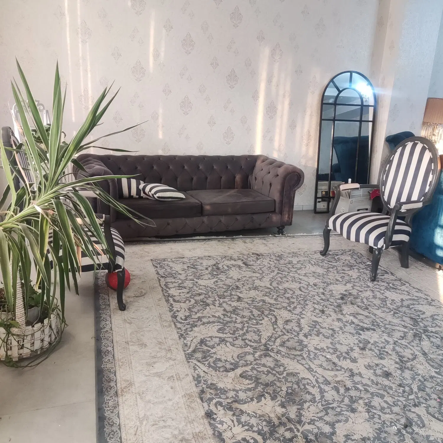 ۱۴۷ متر_سه خواب _ متریال درجه یک _ دنیای نور