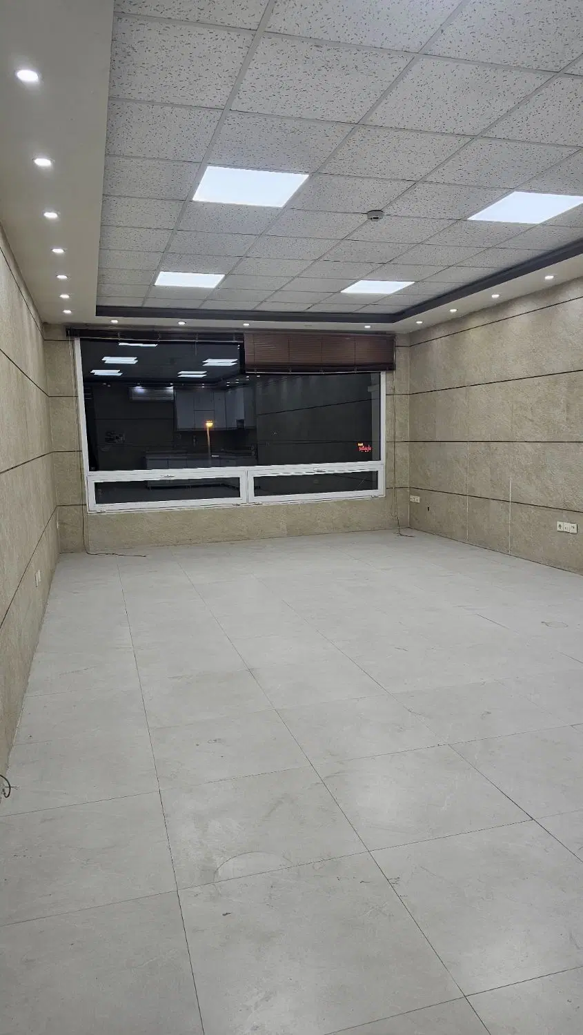 طبقه بالا تجاری بلوار جوان