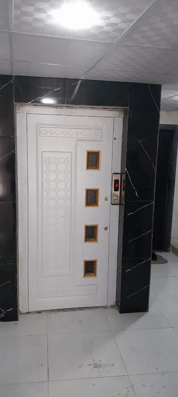 فروش واحد آپارتمان دو خوابه با پارکینگ و آسانسور