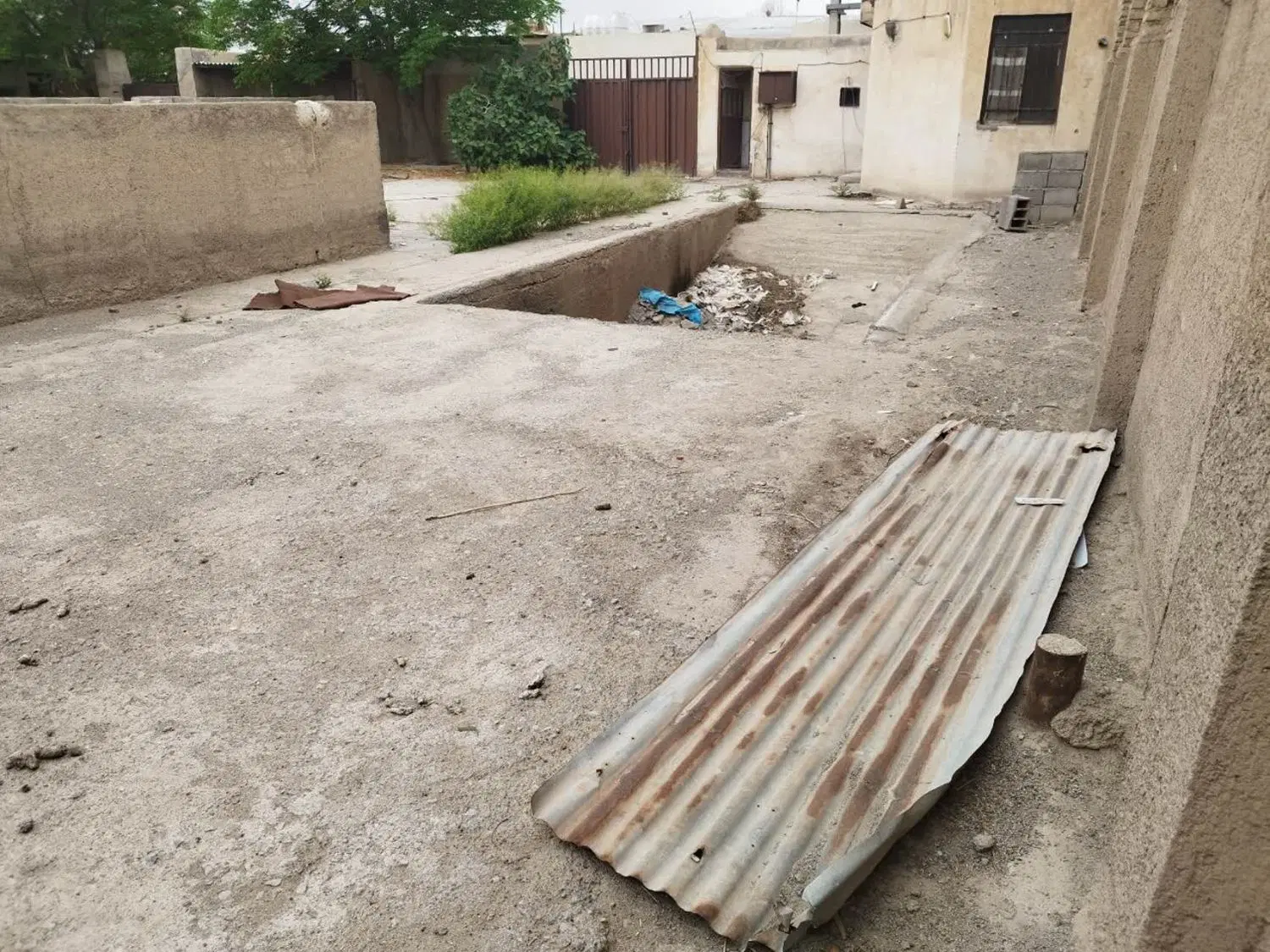 اجاره محوطه کارگاهی چهاردیواری ۴۰۰متر