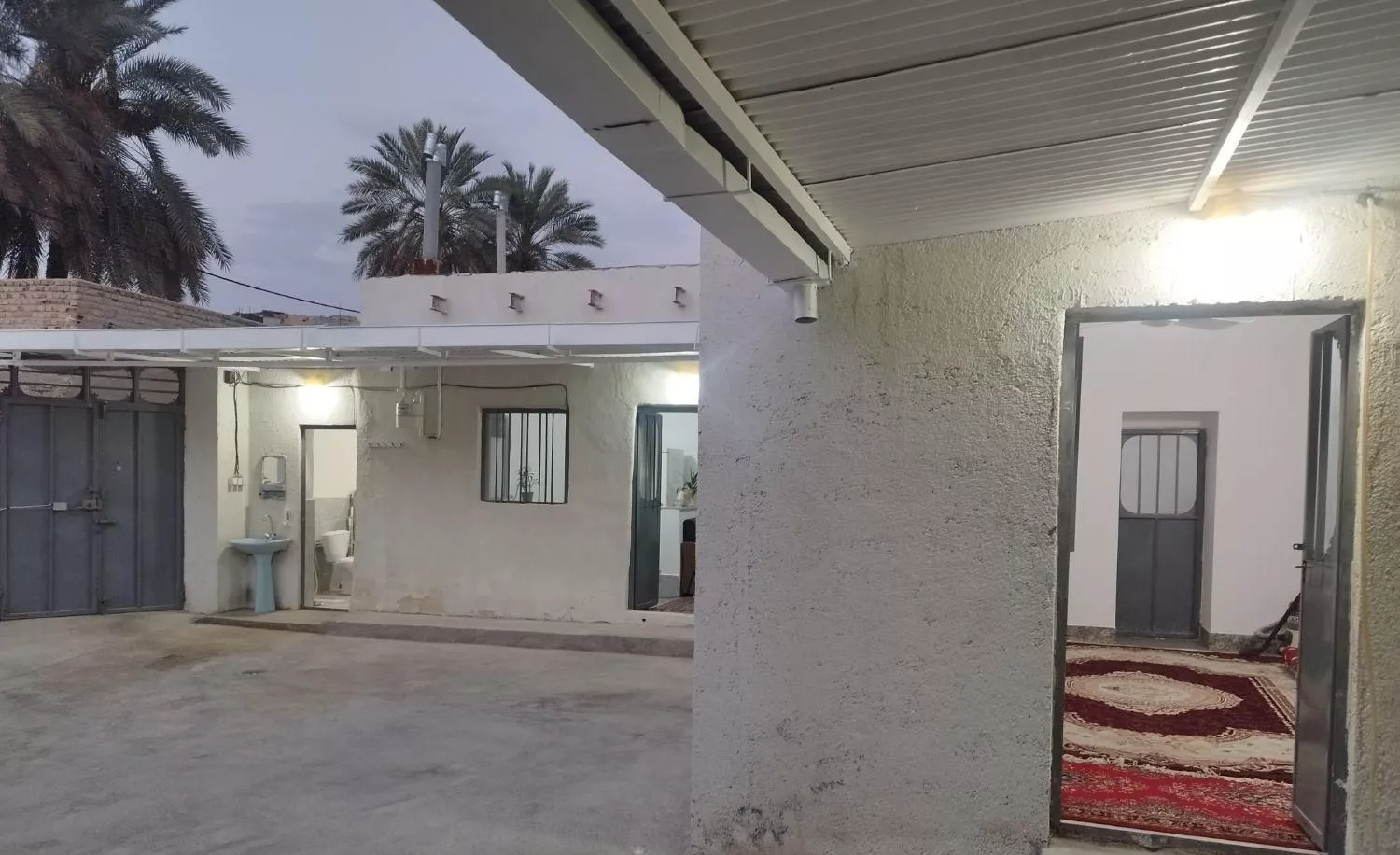 منزل روزانه حیاط دار