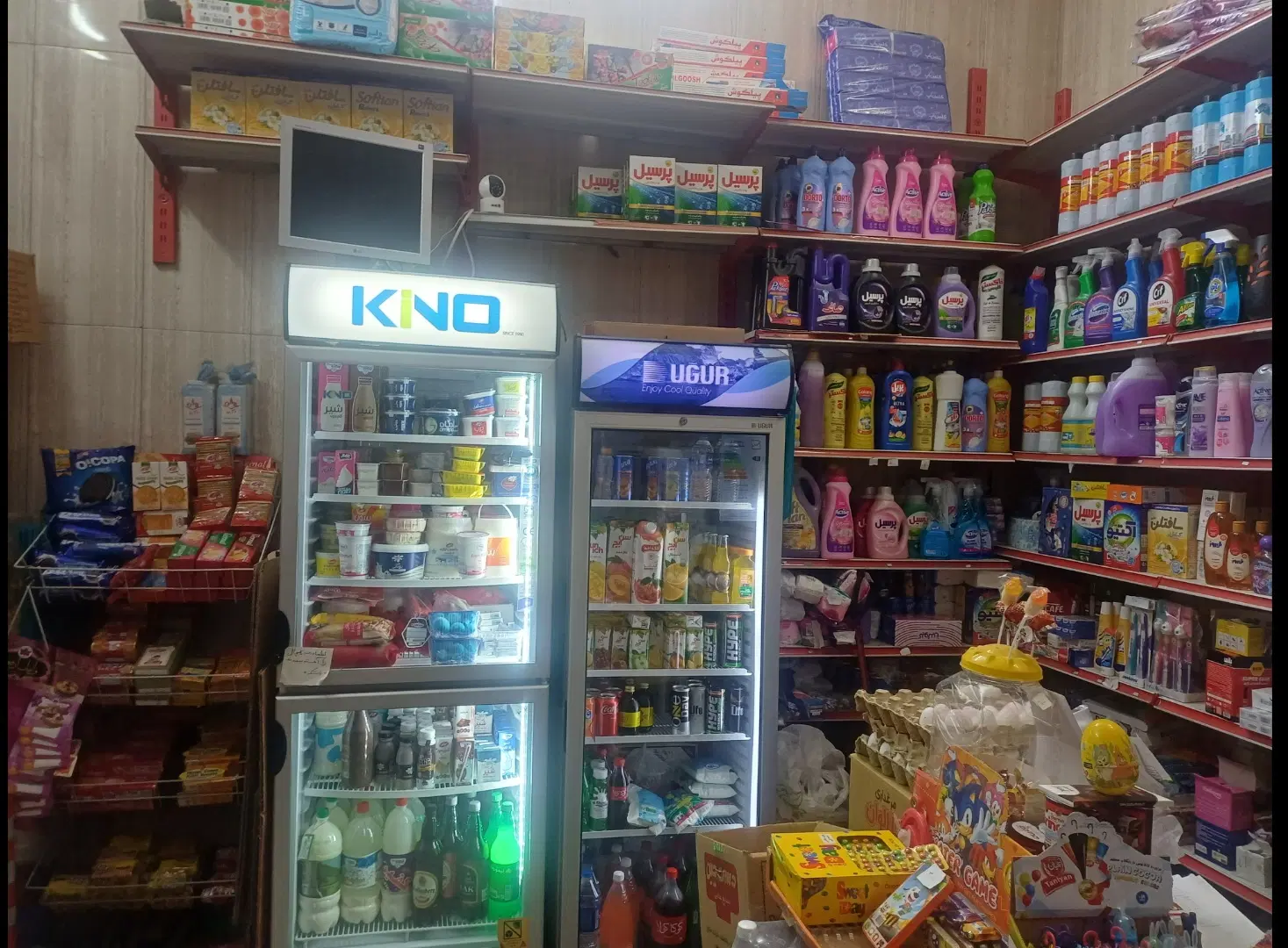 اجاره سوپرمارکت در خیابان کاملا مسکونی