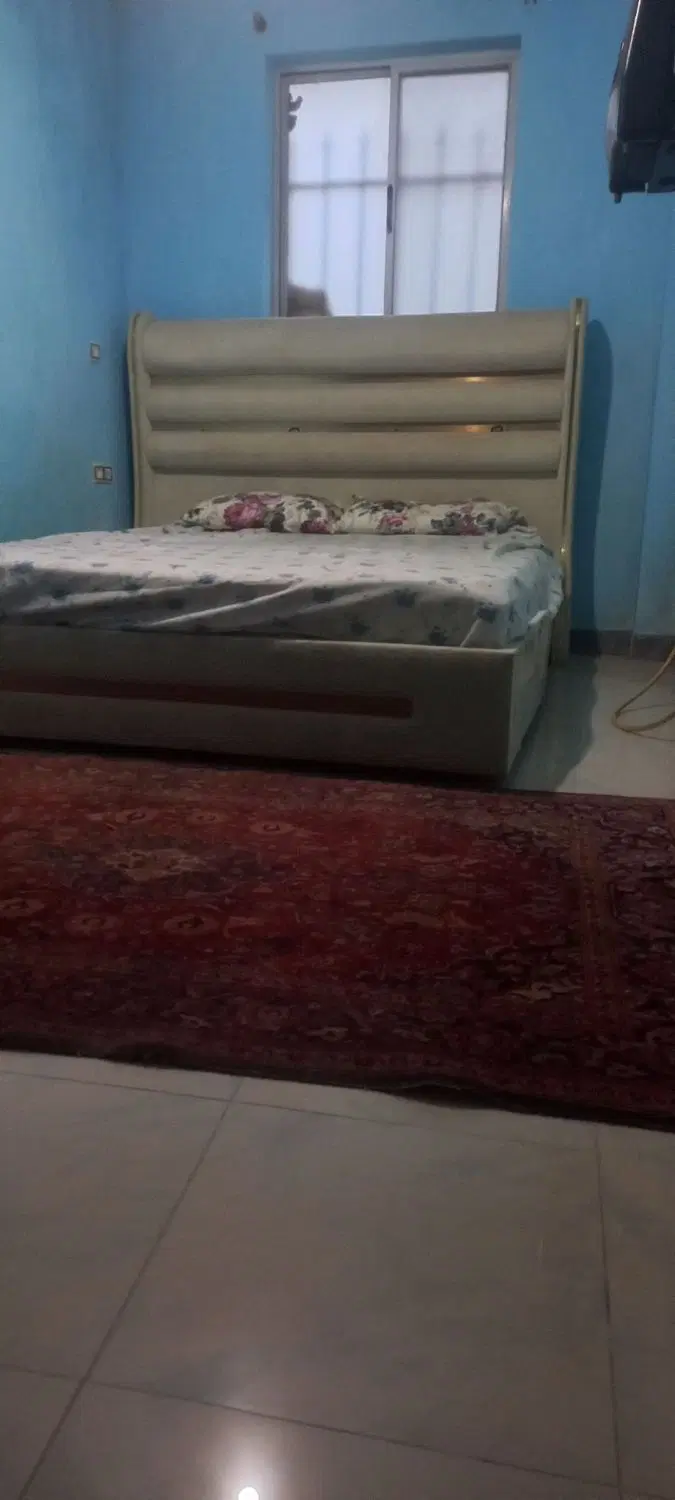 واحد روستایی دو خواب بر جاده