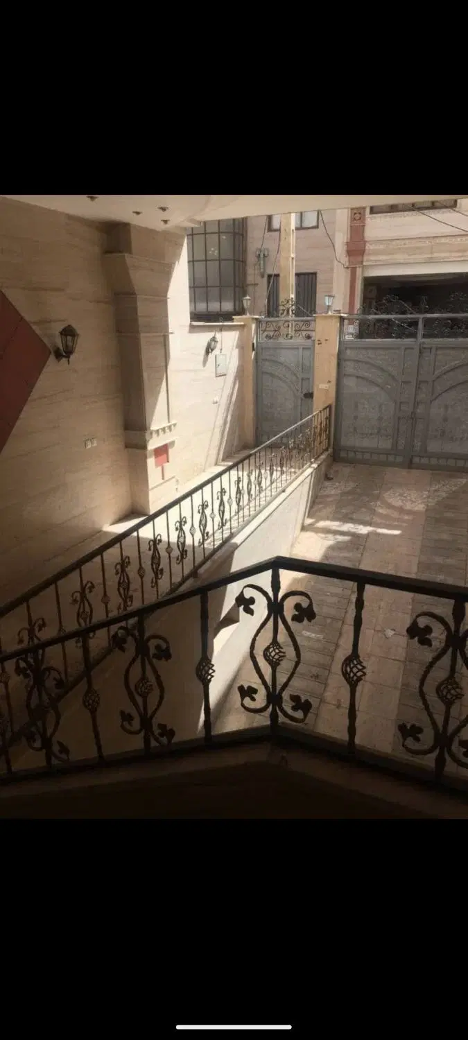 واحد 54متری سر دونبش