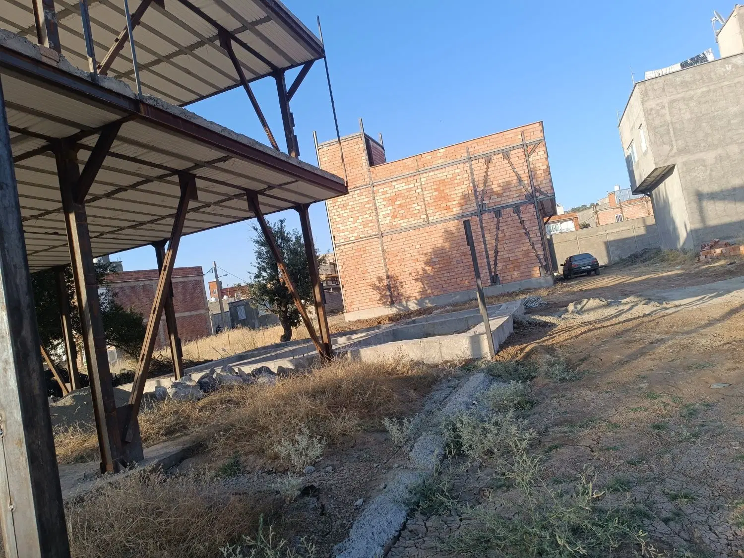 فروش زمین لنج آباد