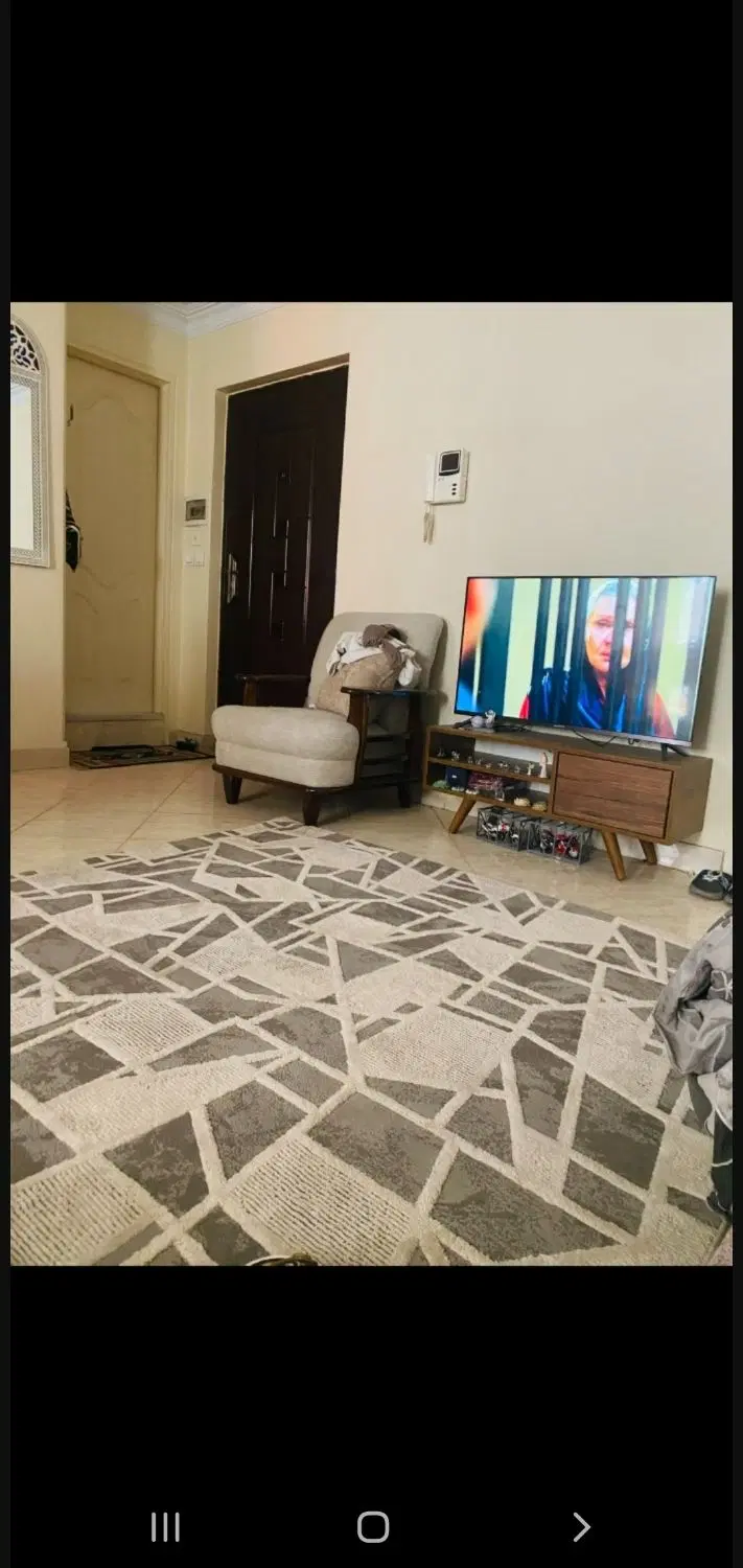 استادمعین ۵۵ متری