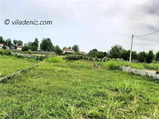 فروش  زمین ویلایی ۱۰۰۰متری دارای مجوز آب برق گاز