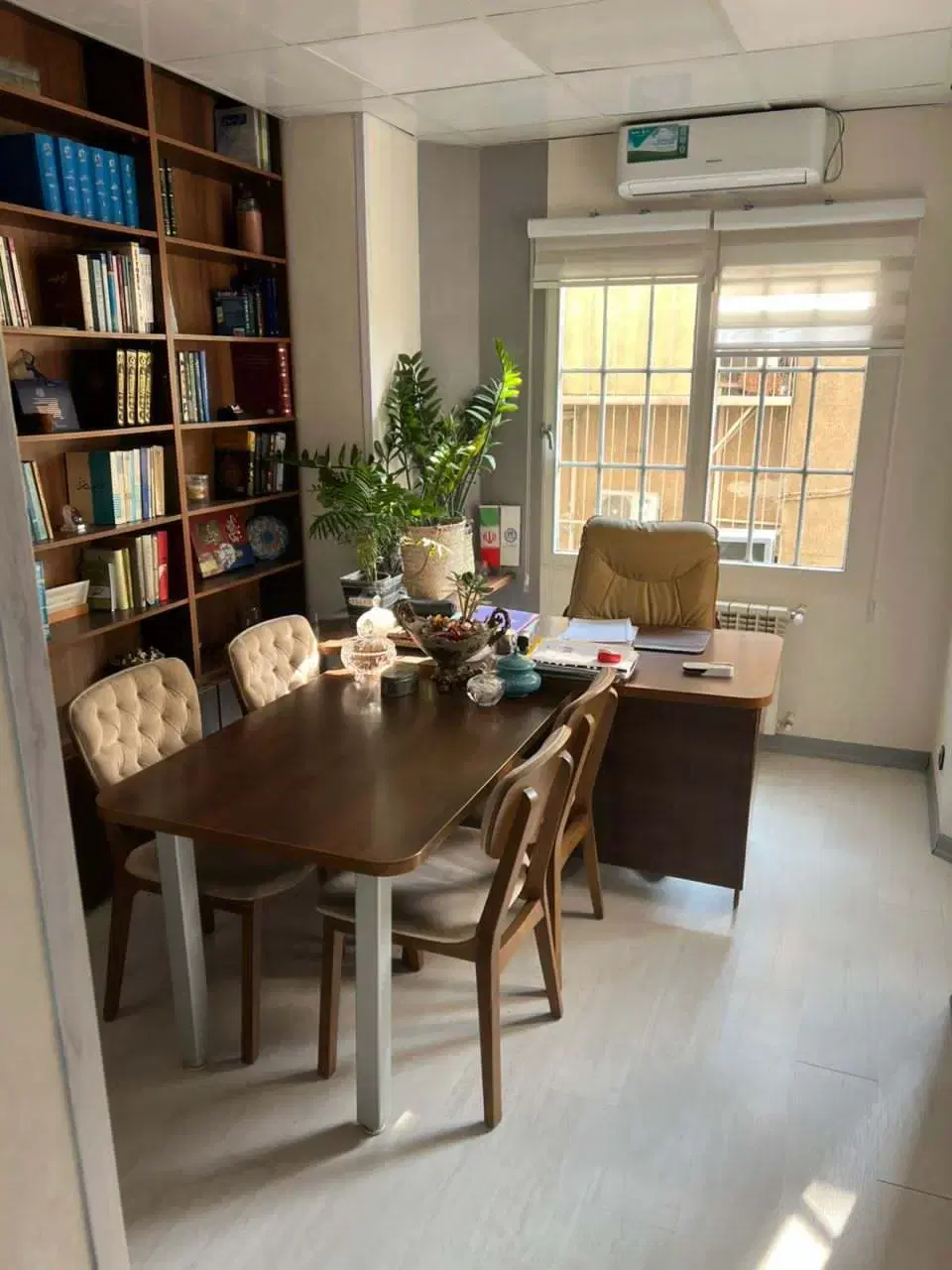 اجاره یک اتاق از دفتر وکالت شراکتی با مالک