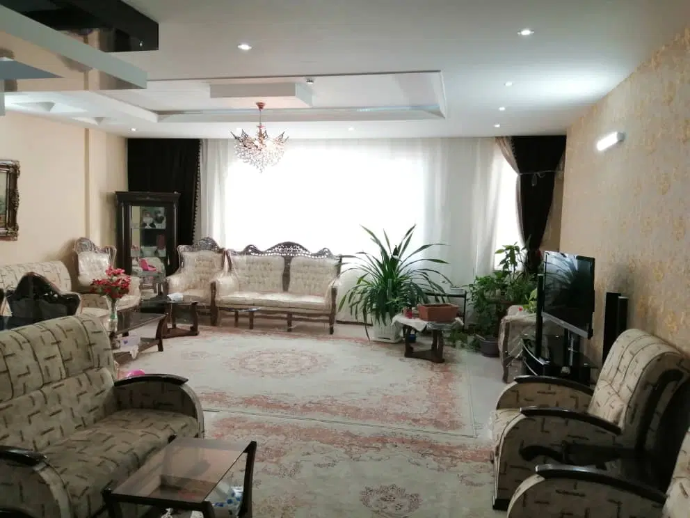 ۱۱۰متر ۲خواب  فول  اواسط امامت  پارکینگ اختصاصی