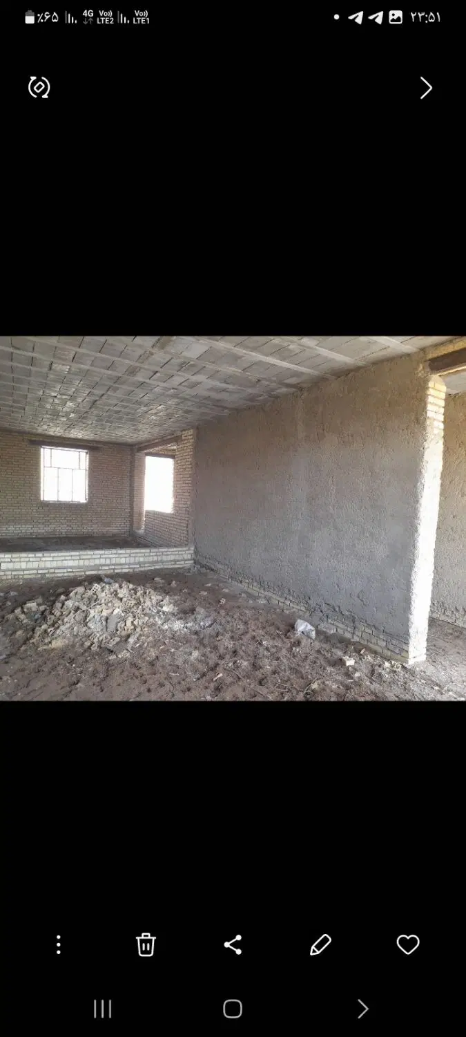 منزل نیمه ساخت منیوحی
