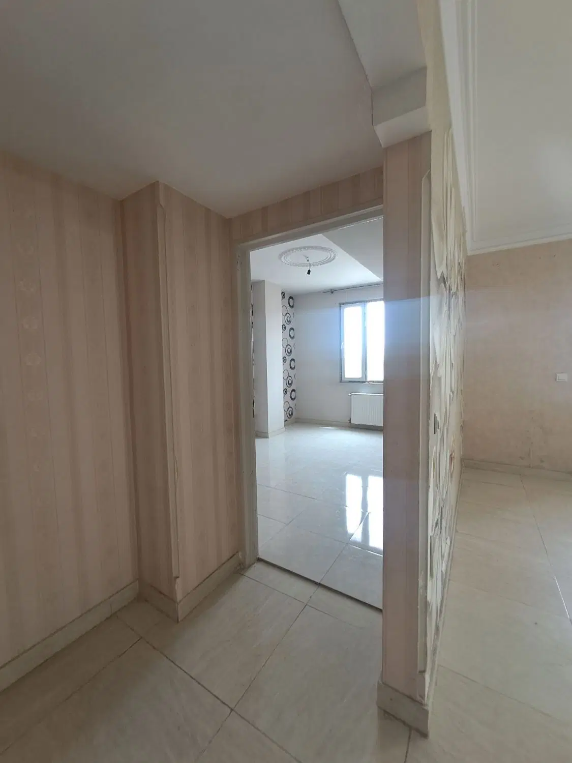 فروش آپارتمان ۱۰۳متری جمهوری