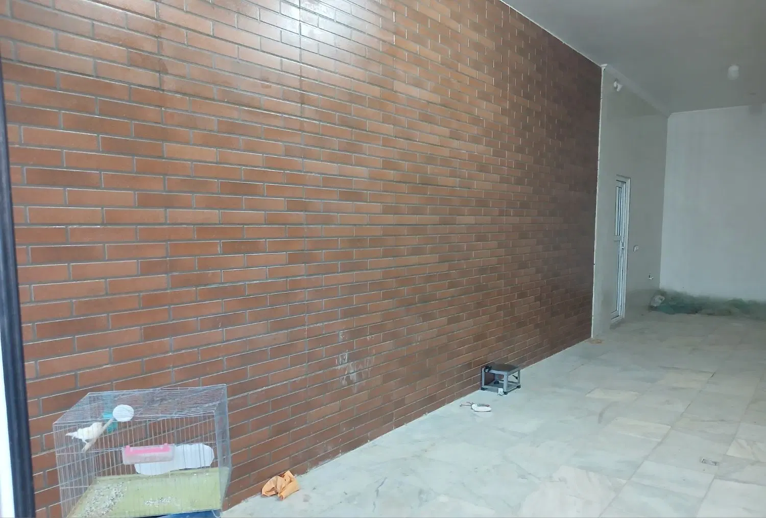 یک باب مغازه ۶۰ متری ،نبش _بخیابانها اصلی