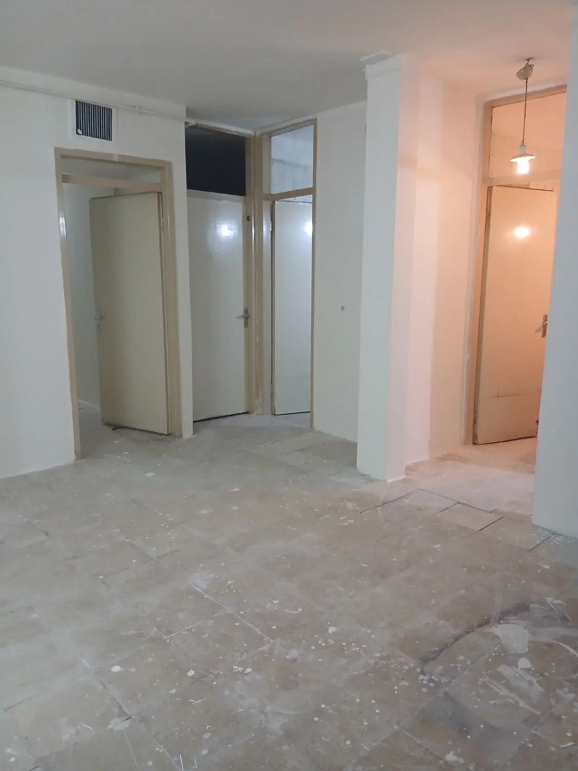 آپارتمان دو خوابه ۸۵متری پارکینگ شهرداری سابق