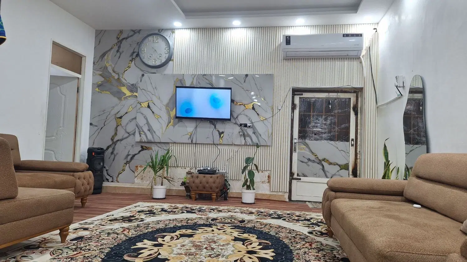 منزل شرکتی تجاری خط وسط