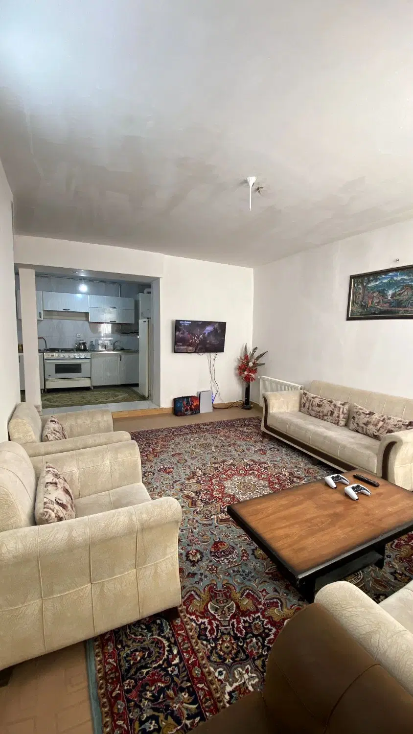 اجاره روزانه آپارتمان مبله و شیک نزدیک به سیدمرتضی