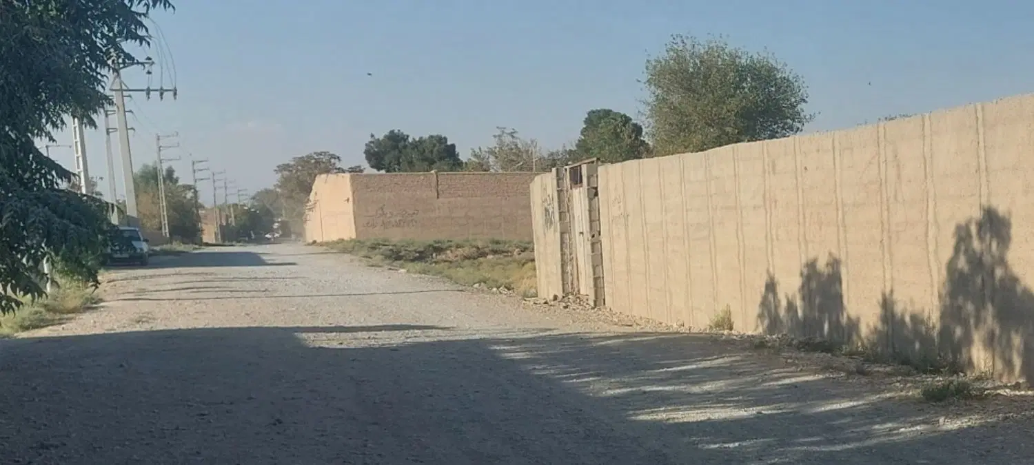زمین 4دیواری 2کله2100متری