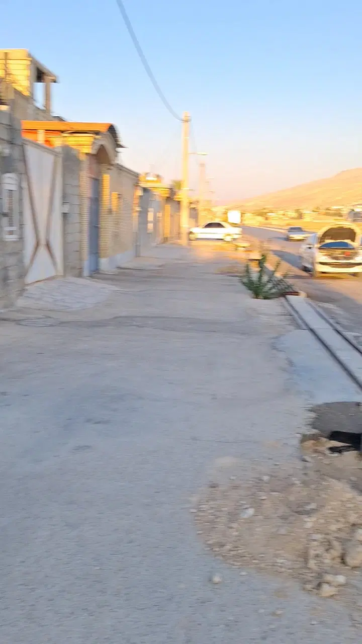 ۲۰۰ متر زمین مسکونی بر خیابان ۳۶ متری کارگر