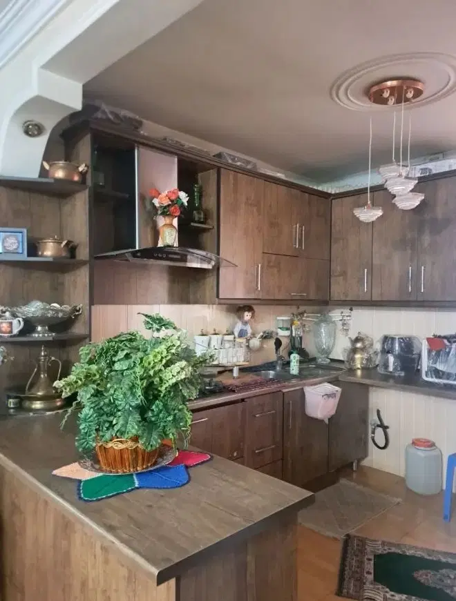 نقلی و نورگیر _ انباری سندی _  آماده سکونت و تخلیه