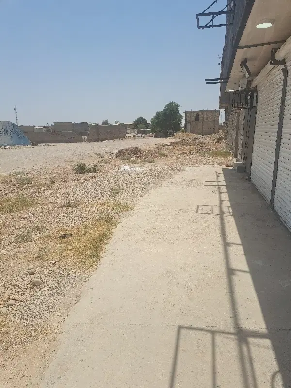 زمین ۲۰۰متری