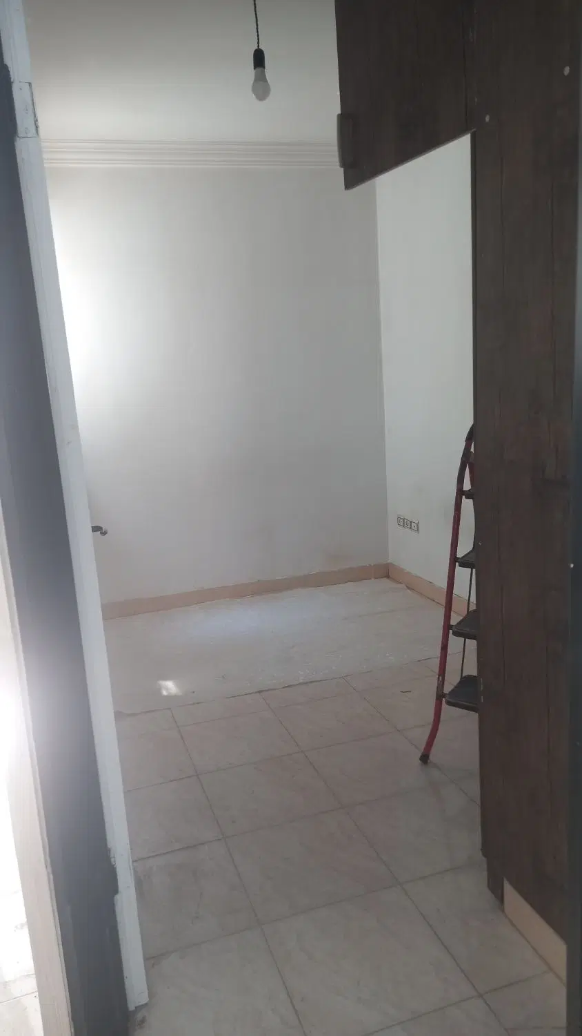 خانه طبقه هم کف 60متری  با پارکینیگ
