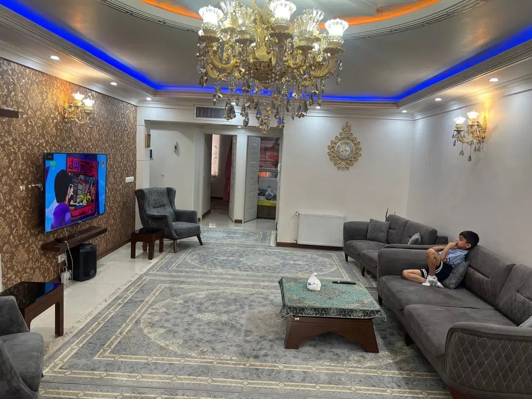 آپارتمان فول امکانات خوش نقشه سند تک برگ اول تاری