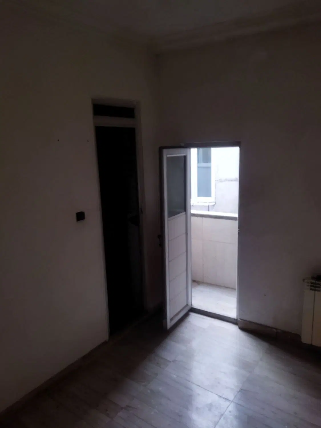 خانه ۱۰۰ متری دوخواب . فرزانه