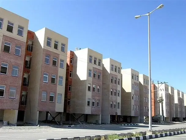 سام و زال ۱۰۰ متر
