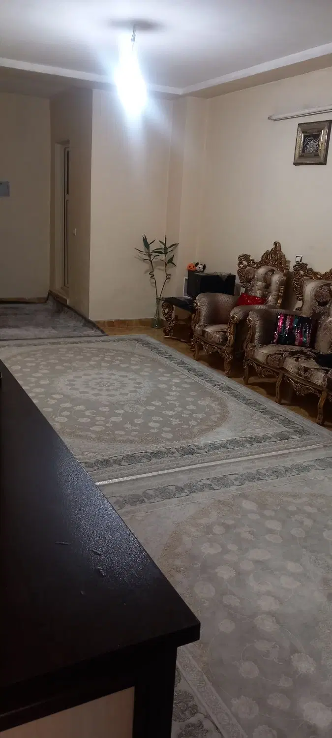 آپارتمان ۷۰متری تمیز درشهرقدس مصلی.