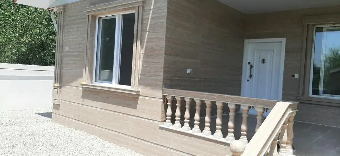 ۲۰۰ متر زمین_۹۵ متر ویلای نوساز _دنج و جنگلی