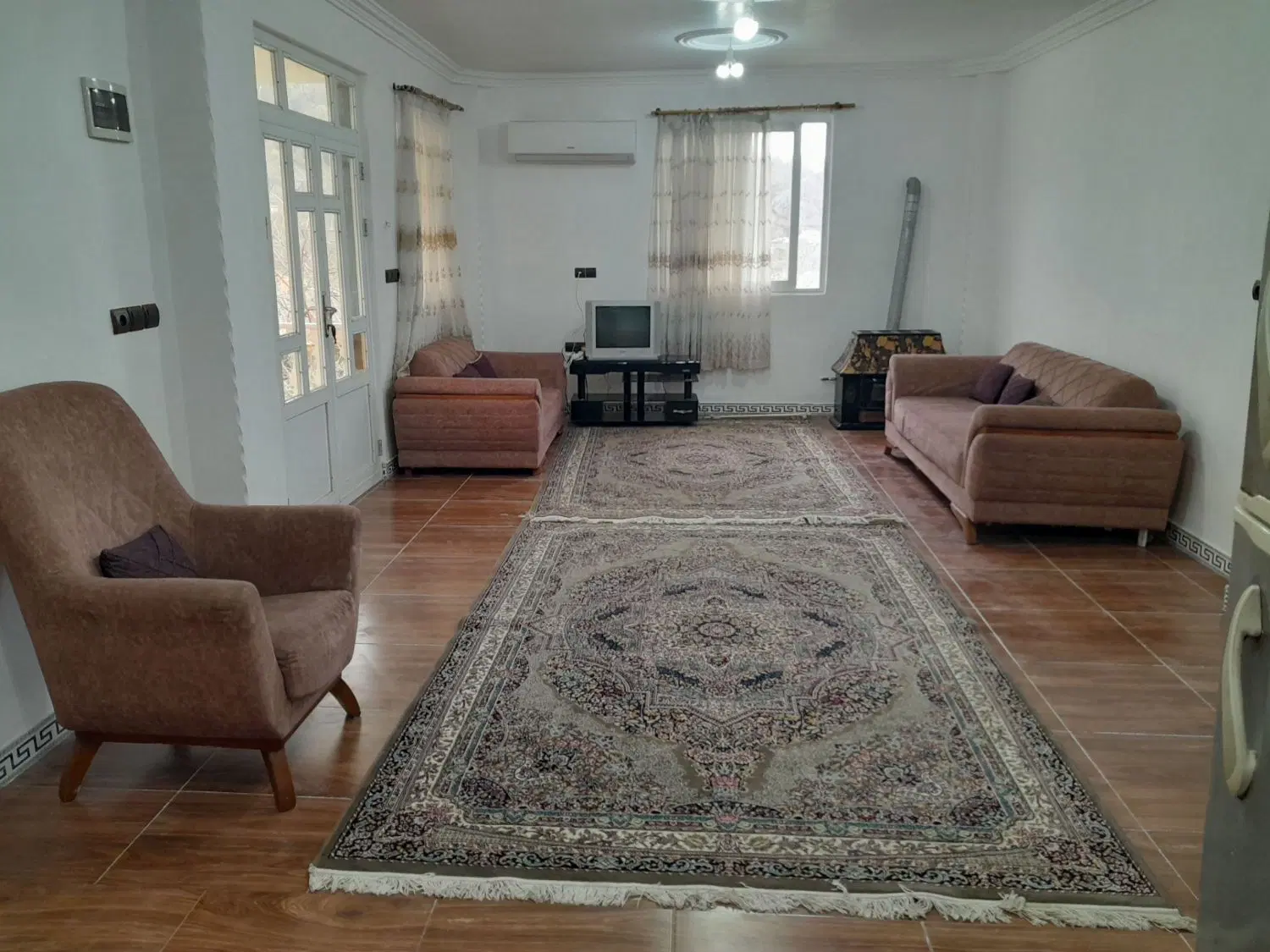 ویلای جنگلی