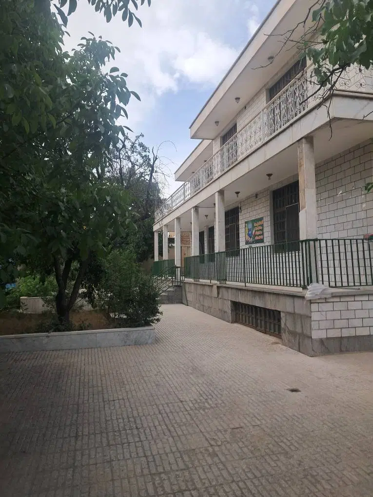 خانه ویلایی در شهرستان الیگودرز