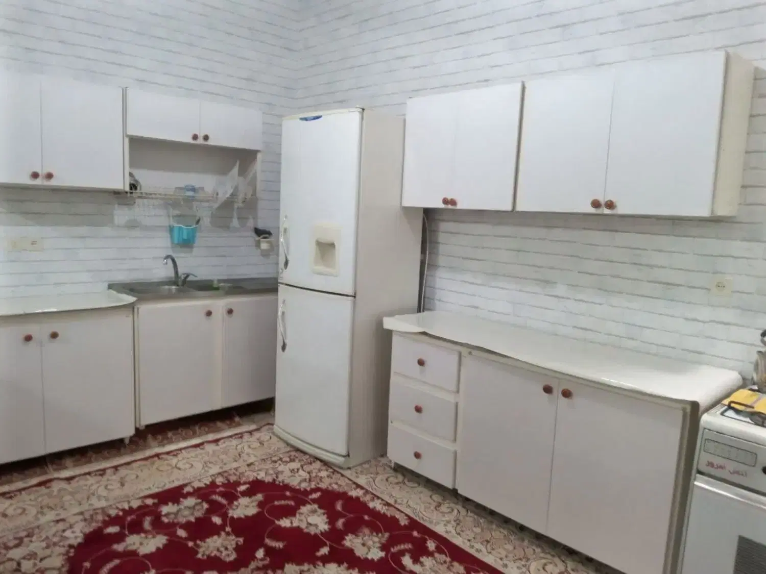منزل دوطبقه ۱۸۰متری با پارکینگ