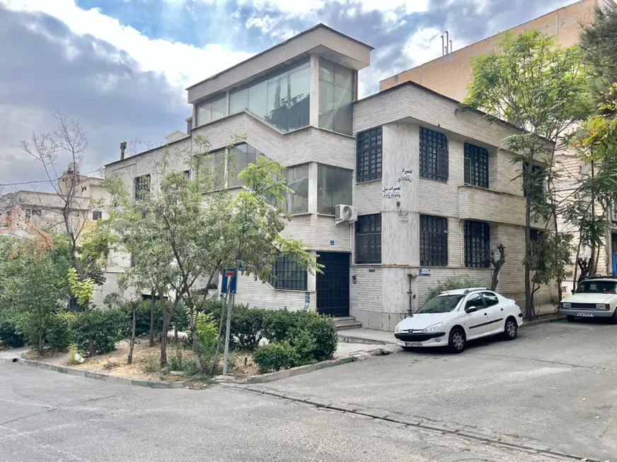 کلنگی ( ۱ از دو ) دونبش جنوبی بالای کاج