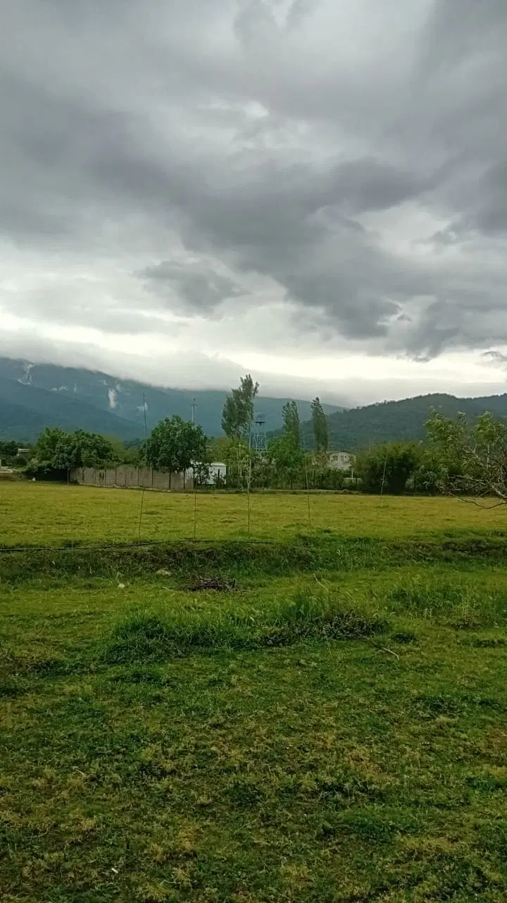 کلاسنگیان 200متر زمین باغی حوالی محل