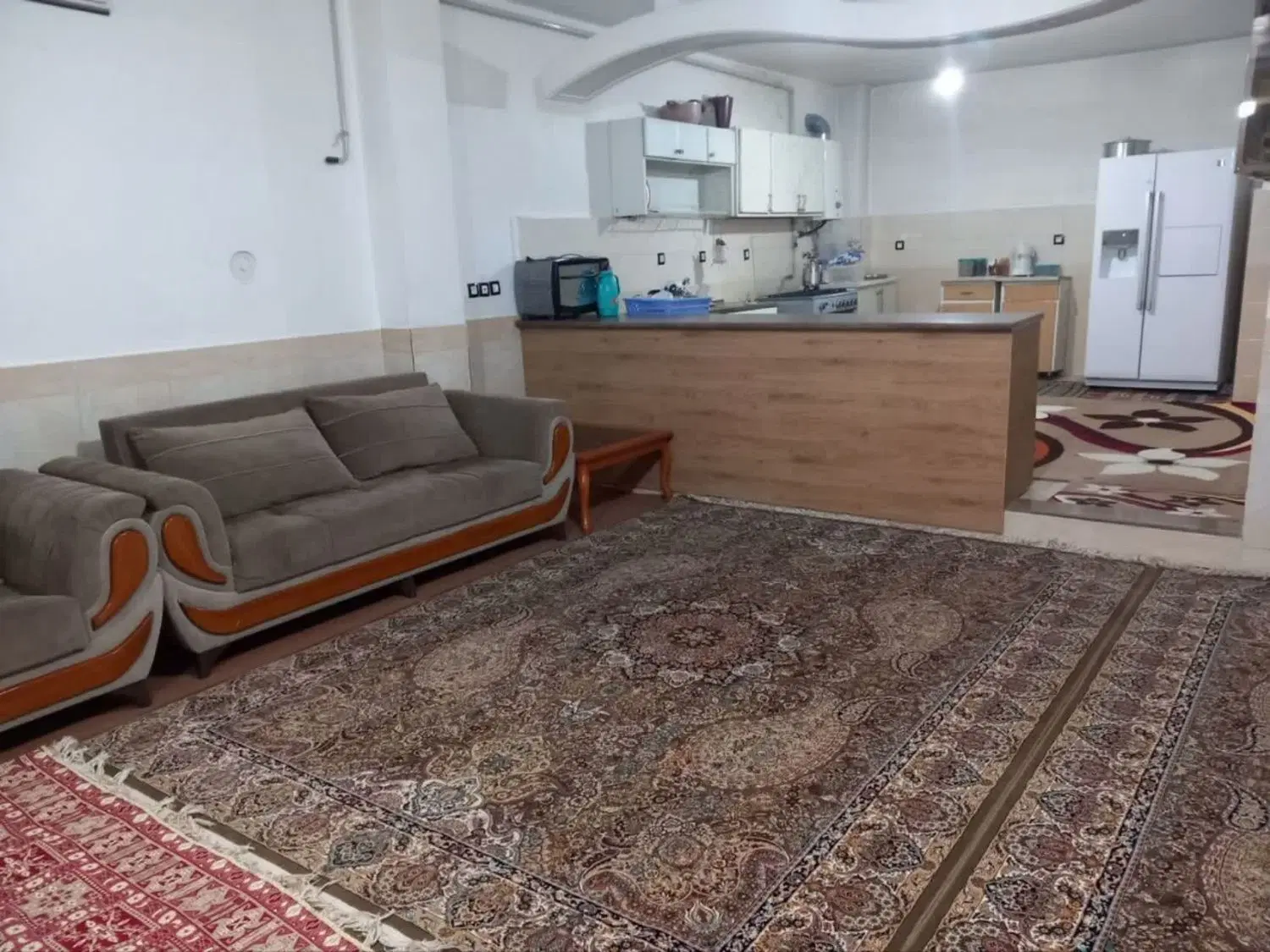 آپارتمان شخصی ساز گلشهر ۱۳۰متر دوخواب شمالی