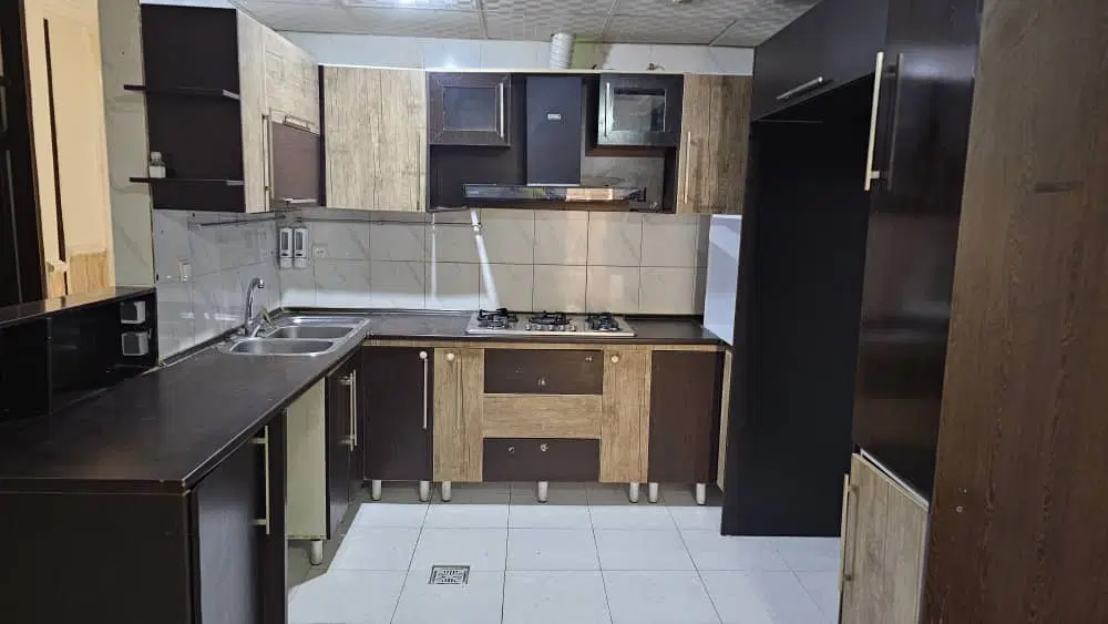 آپارتمان 3 خوابه خیابان ساحلی