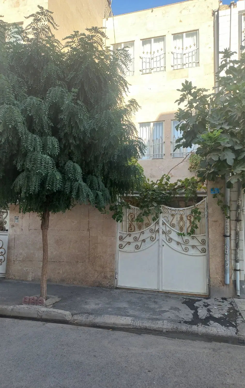 اجاره یک واحد مسکونی
