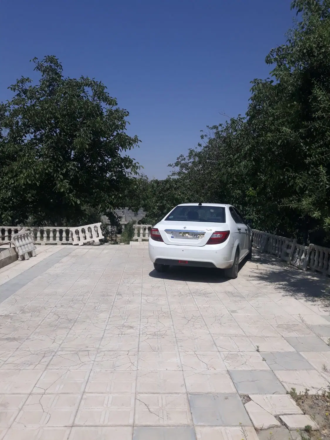 باغ واقع در سنگستان