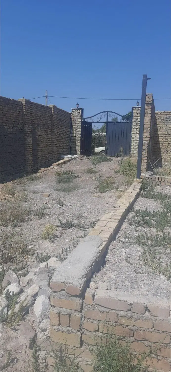 زمین ویلایی ۶۰۰ متری