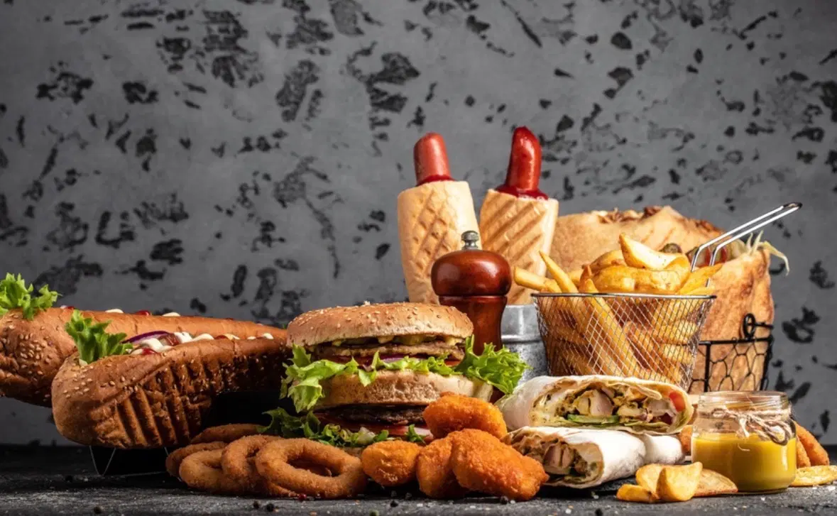 اجاره فست فود همراه با تمامی وسایل