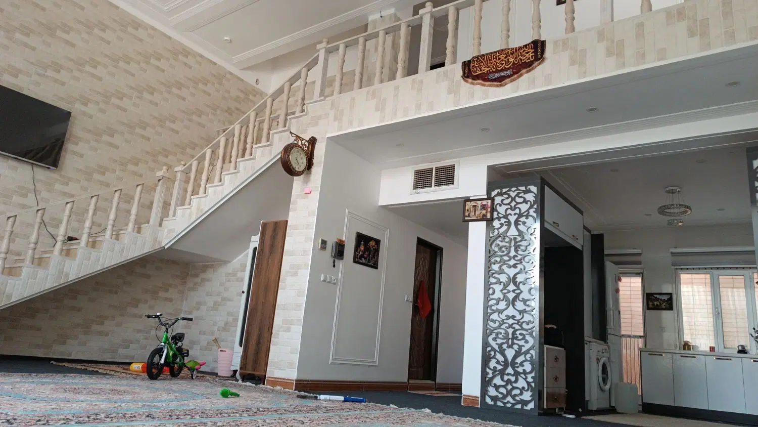 منزل مسکونی دو طبقه میبد