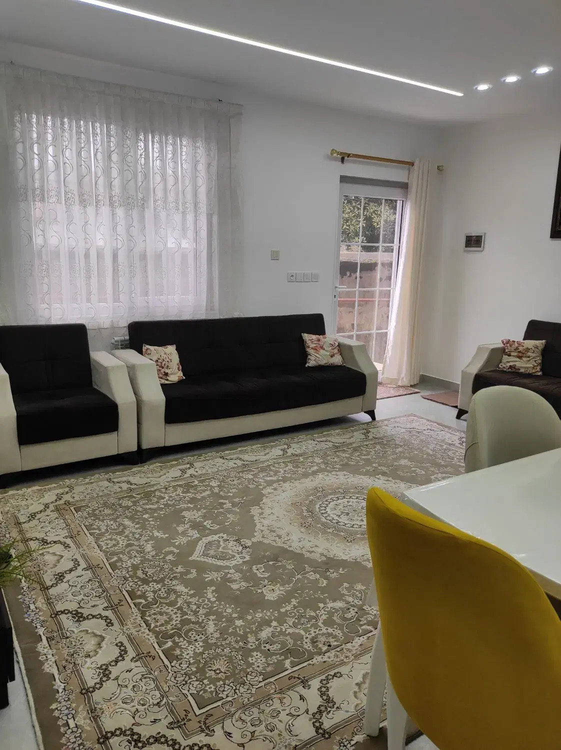 اجاره روزانه ویلا دوخوابه بندرانزلی علی اباد