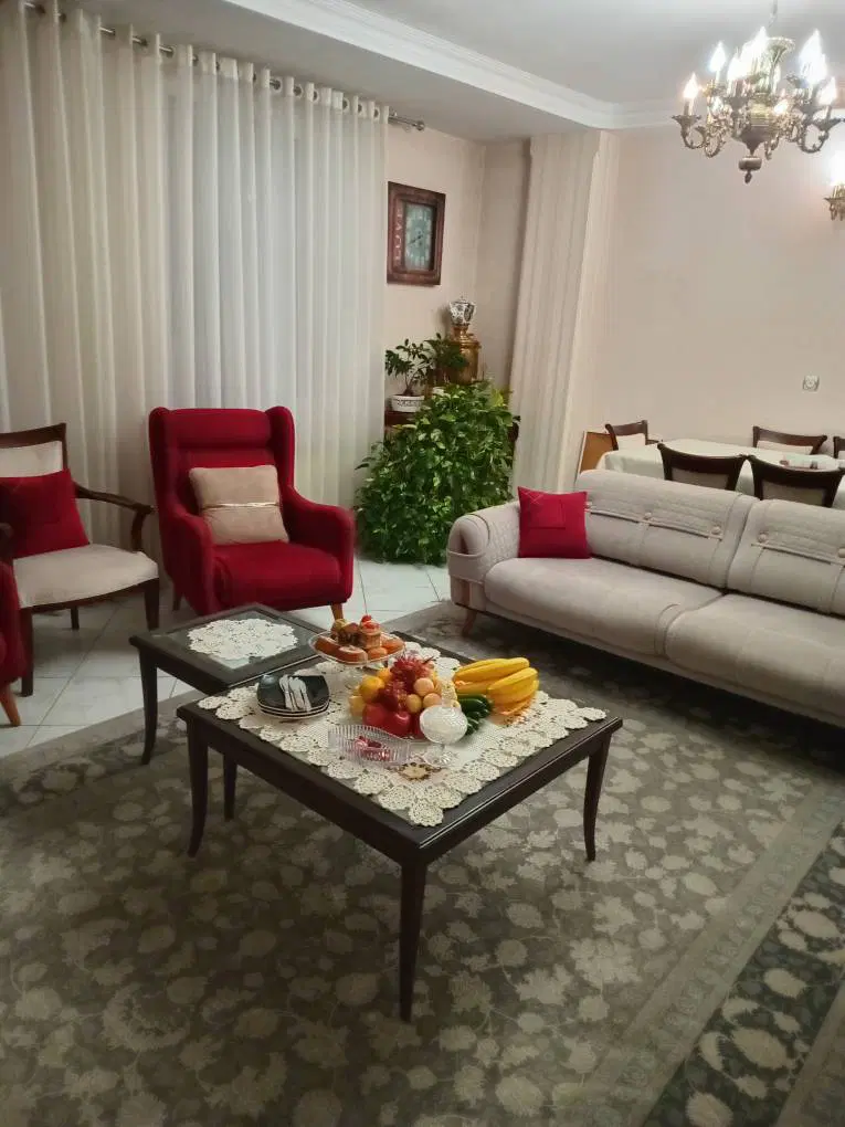 ۹۴متر آپارتمان خیابان درختی