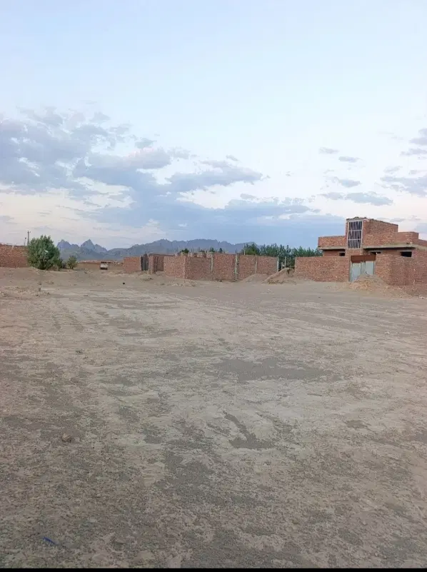 زمین پشت دادگستری قطعه 64
