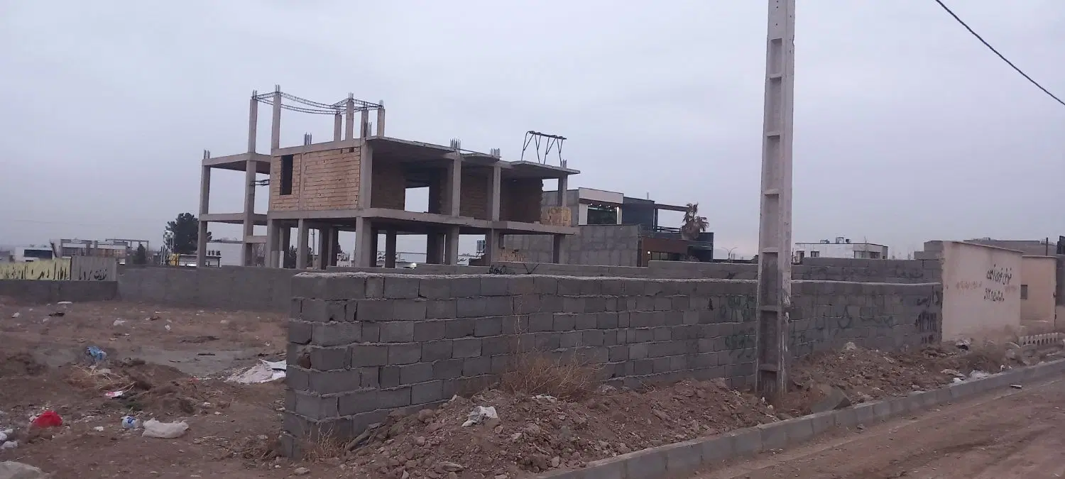 زمین سندار زعفرانیه