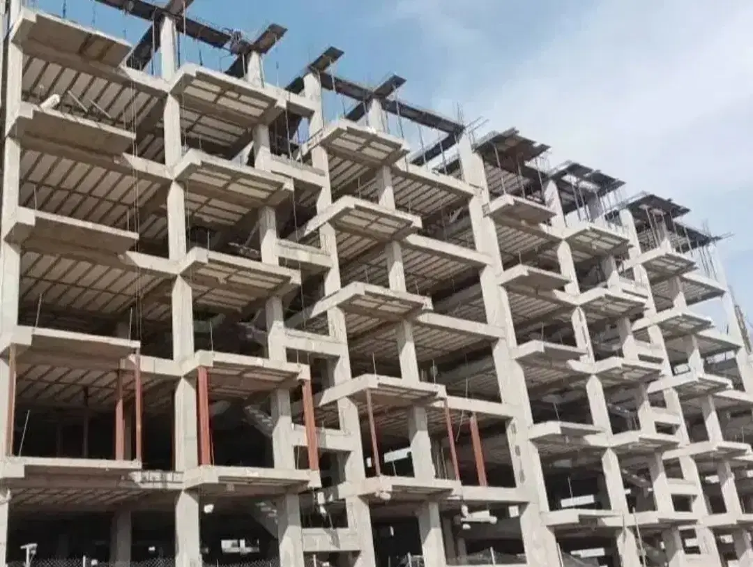 آپارتمان ۱۰۰ متر  فاز هفت پرند