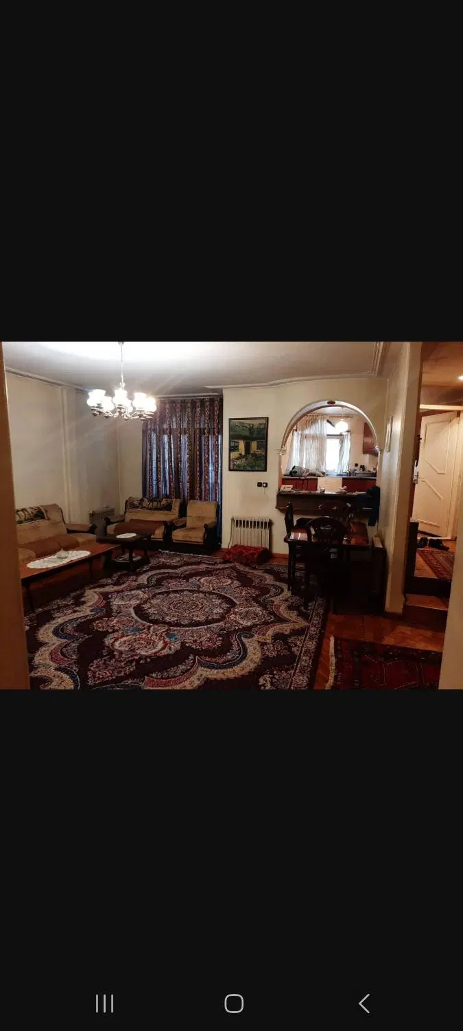 آپارتمان دو خوابه بر گلبرگ غربی.  با پارگینگ