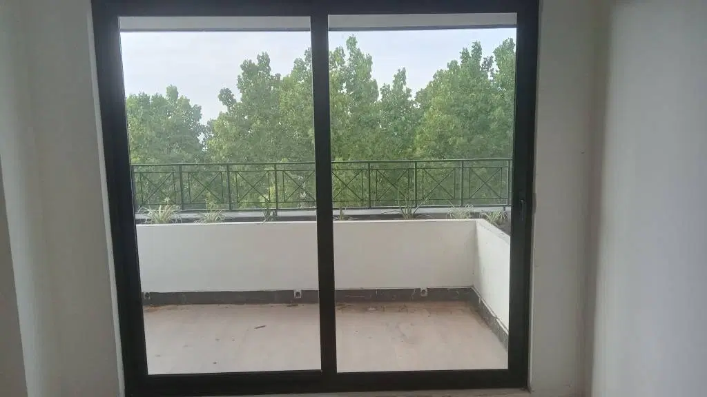 واحد ۱۱۷ متری دو خواب کلید نخورده