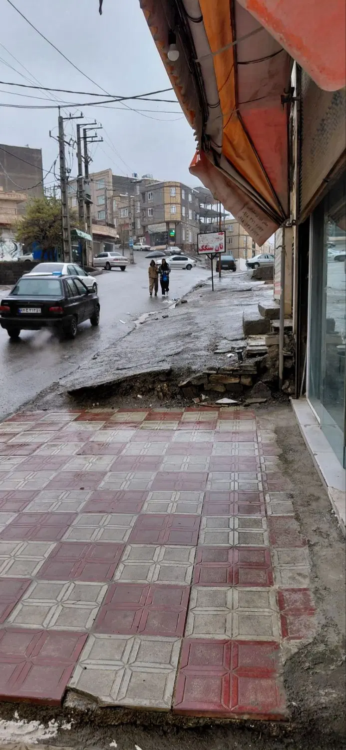 مغازه ۱۴۰ متری دوشان خیابان اصلی